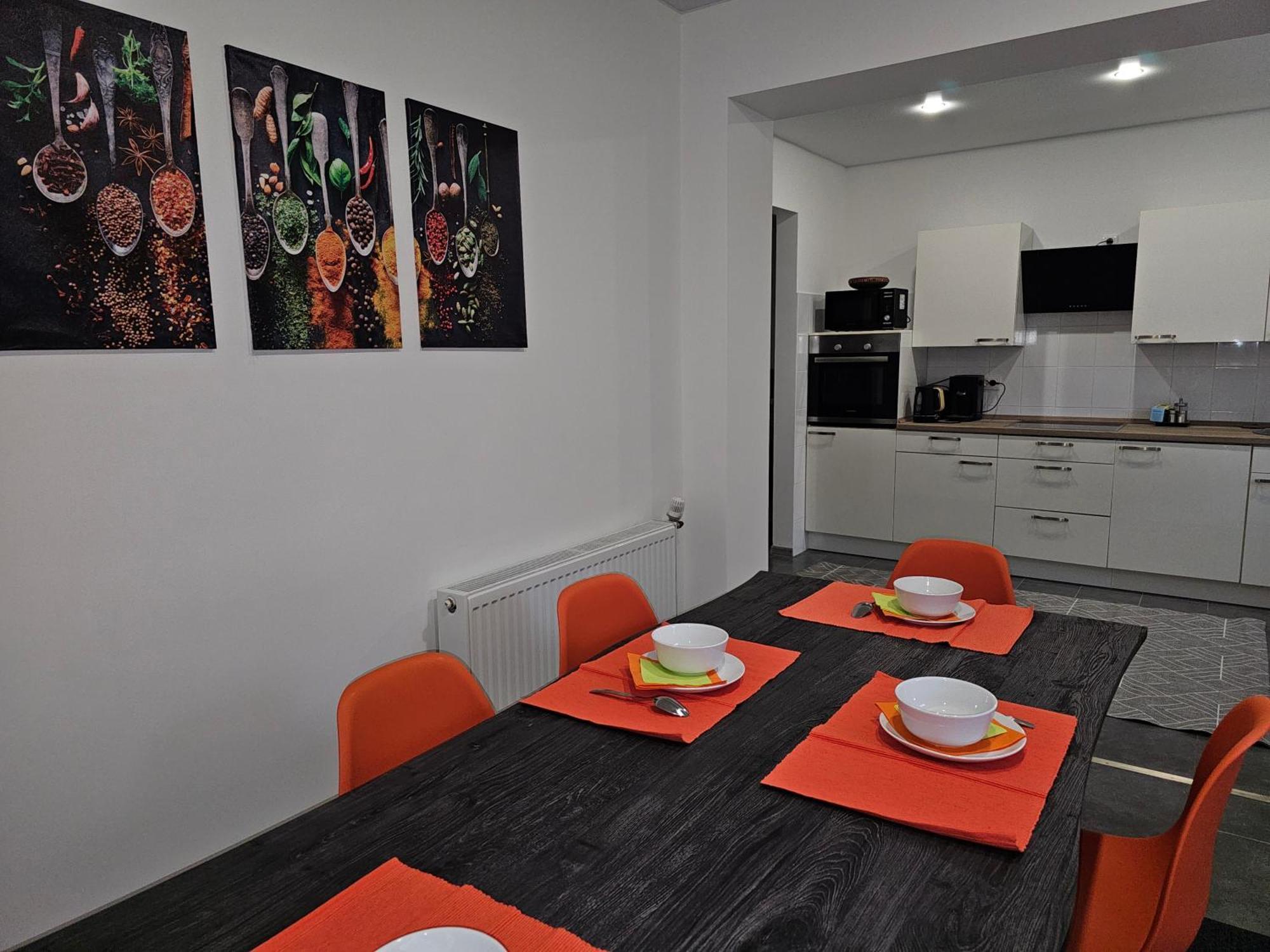 Warburg, Fewo "Sweet Home" 2,5 Zi- Eg-Separater Eingang - Parkplatz - Terasse- Komfortabel,Renoviert Kültér fotó